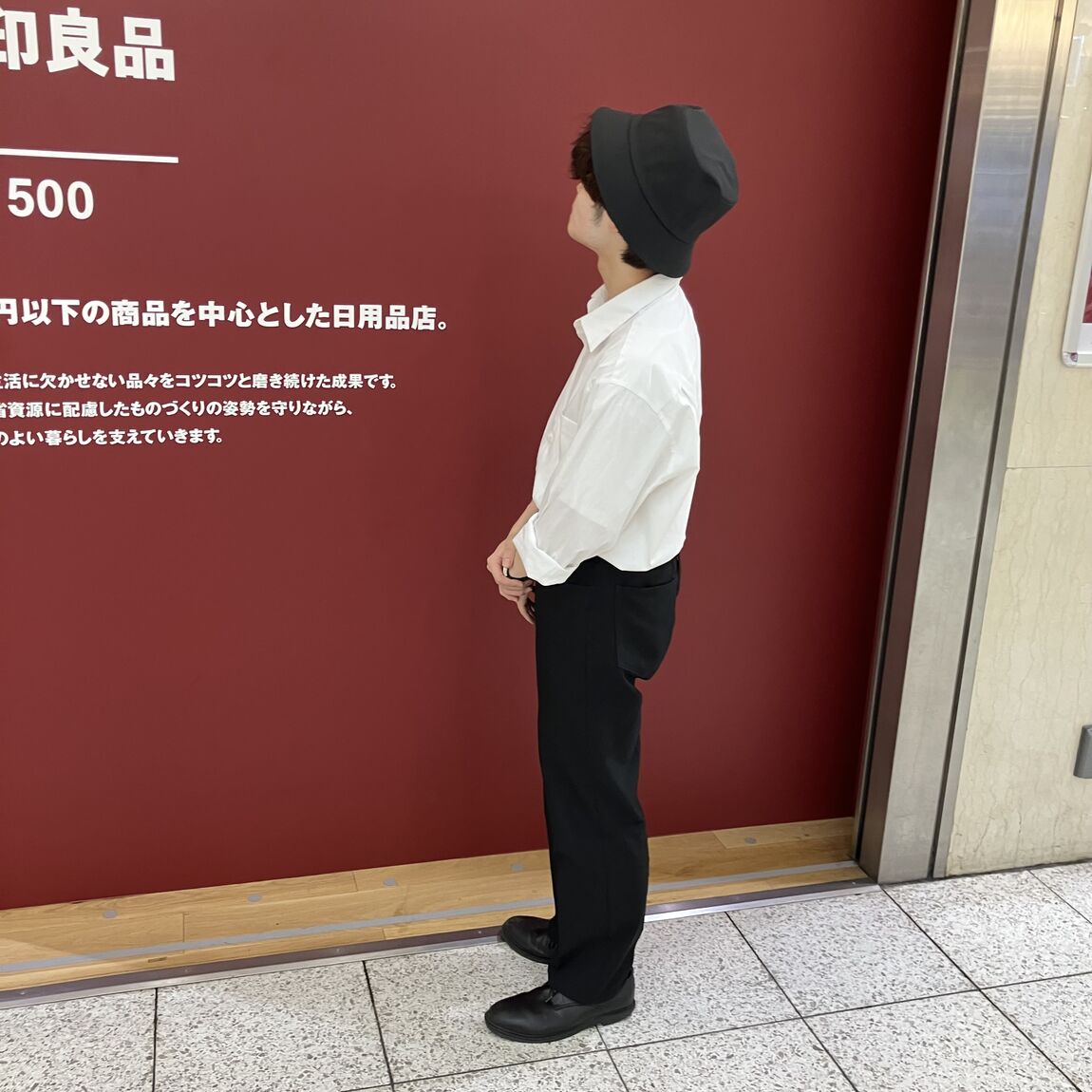 バケットハット　黒　写真