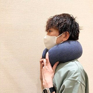 【イオンモール津南】【旅行】 移動中の負担軽減、フィットするネッククッション