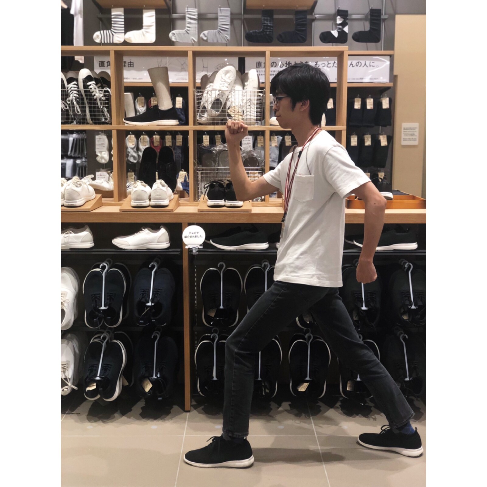 キービジュアル画像：踵を守るんです！～驚くべき履き心地～｜スタッフのおすすめ