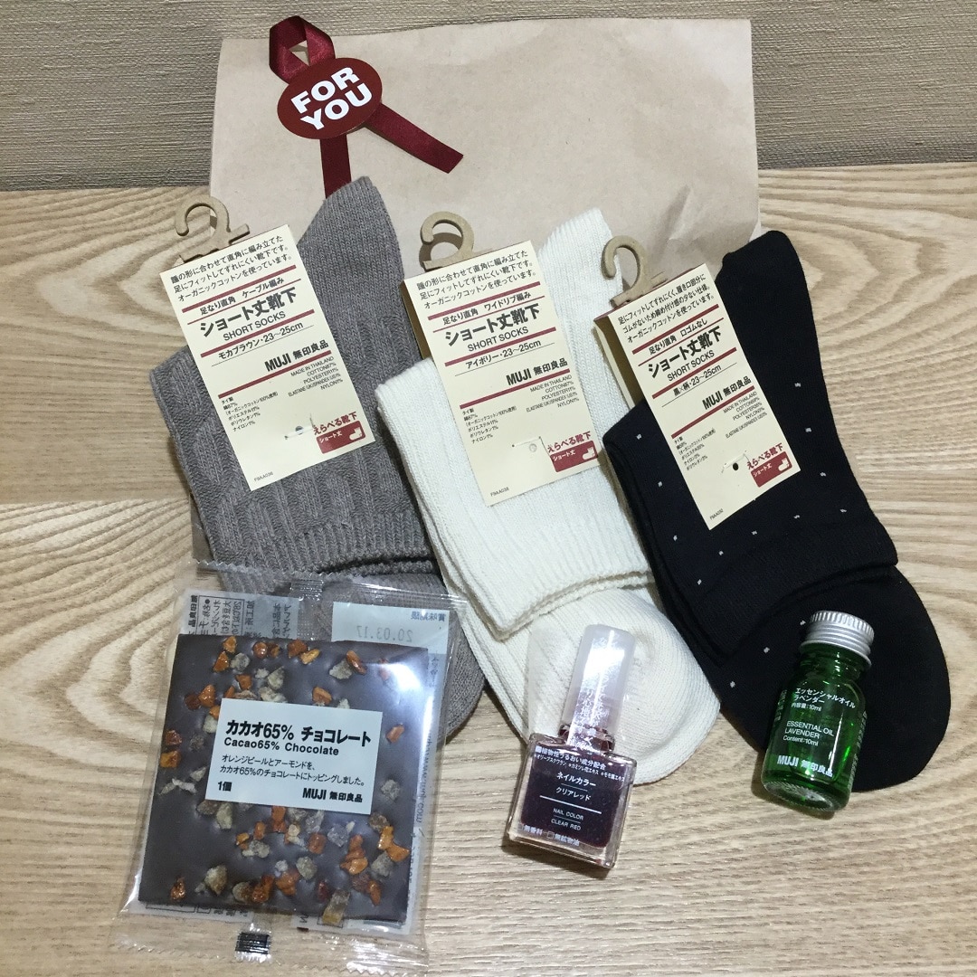 キービジュアル画像：【ＭＵＪＩｃｏｍ　ラスカ小田原】靴下プラス小物でクリスマスプチギフト♪｜スタッフのおすすめ
