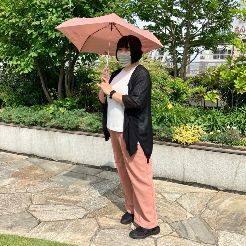 風を通すイージーパンツ
