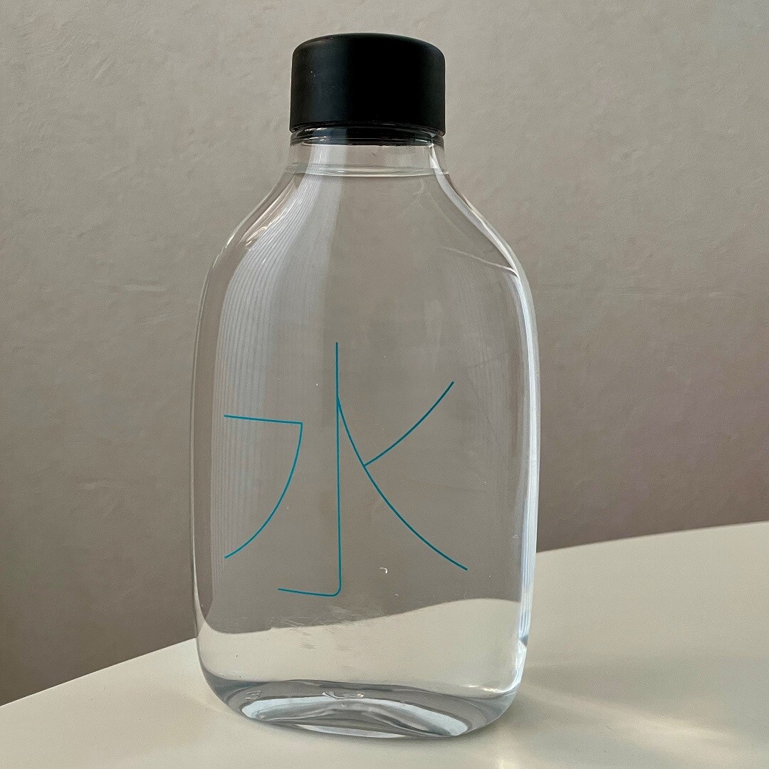 水