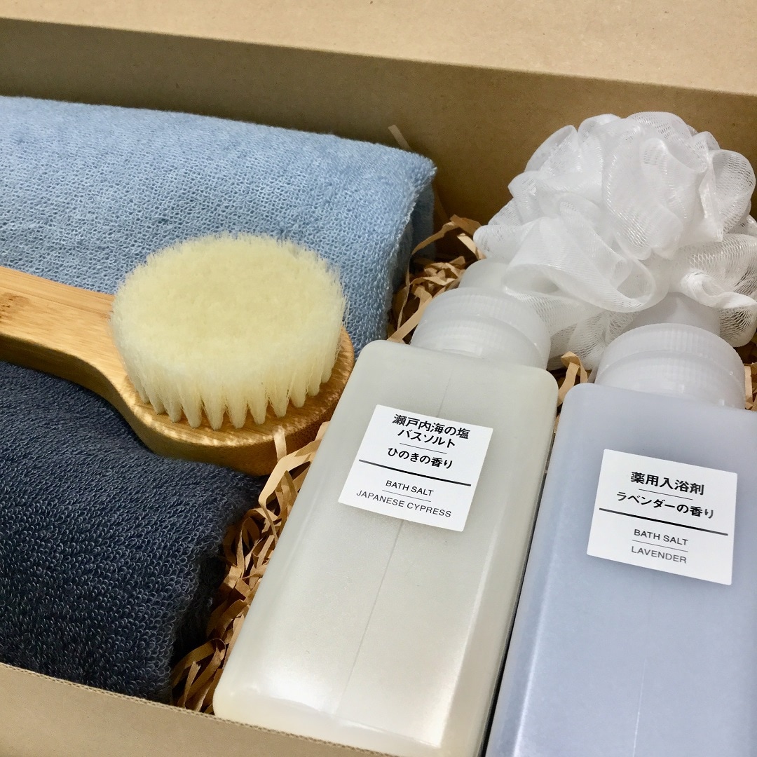 キービジュアル画像：MUJI GIFTでおくる『ありがとう』と『おめでとう』｜ギフト提案