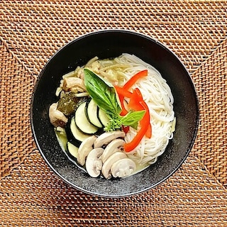 【京都山科】グリーンカレーのぶっかけ素麺｜季節野菜のレシピ