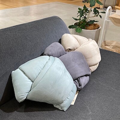 【新商品】　ループクッション