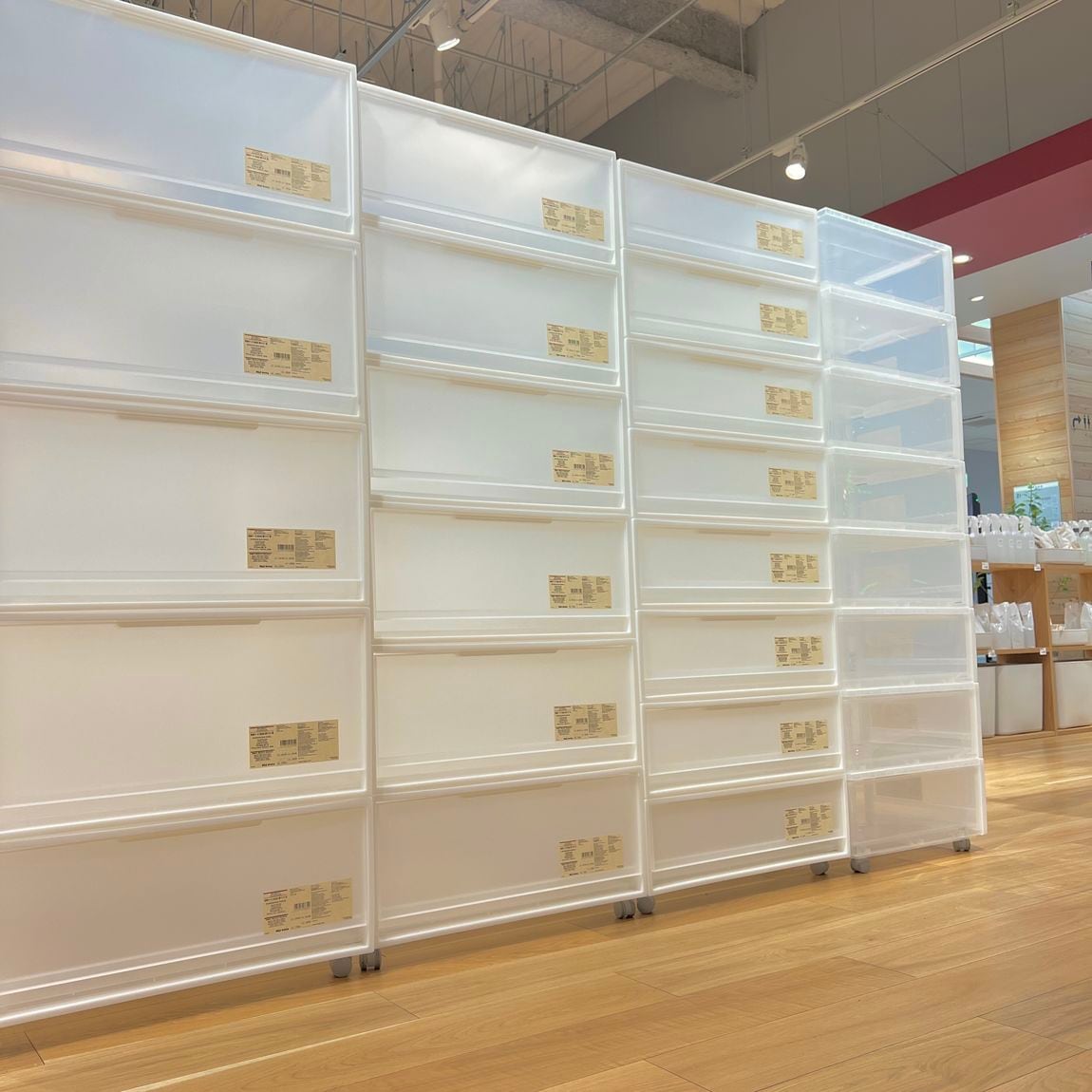 PP収納ケース 売場