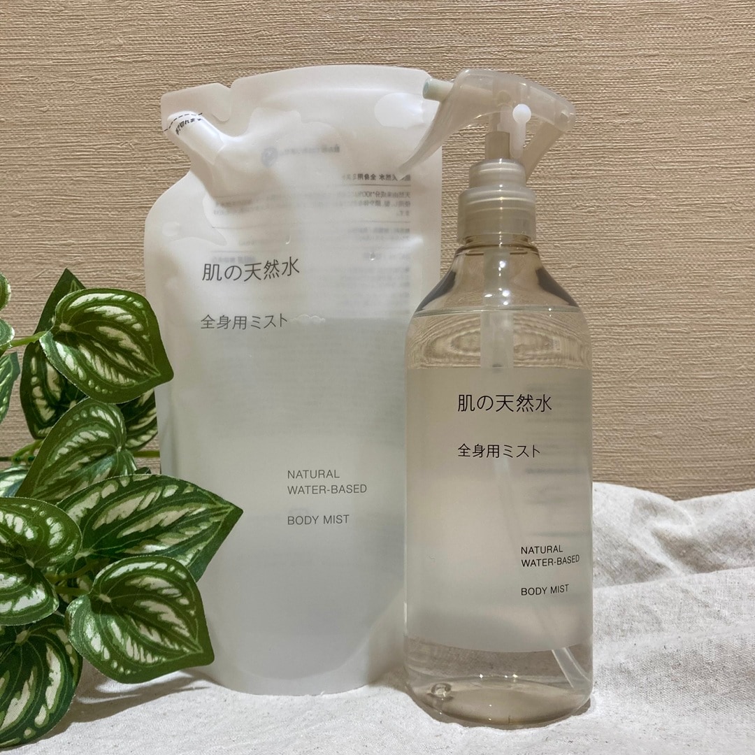 【イオンスタイル河辺】肌の天然水と詰め替え用を並べた写真