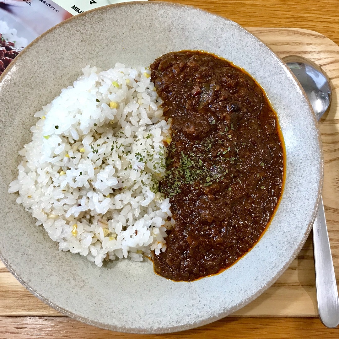 キービジュアル画像：当店の人気カレーランキング！