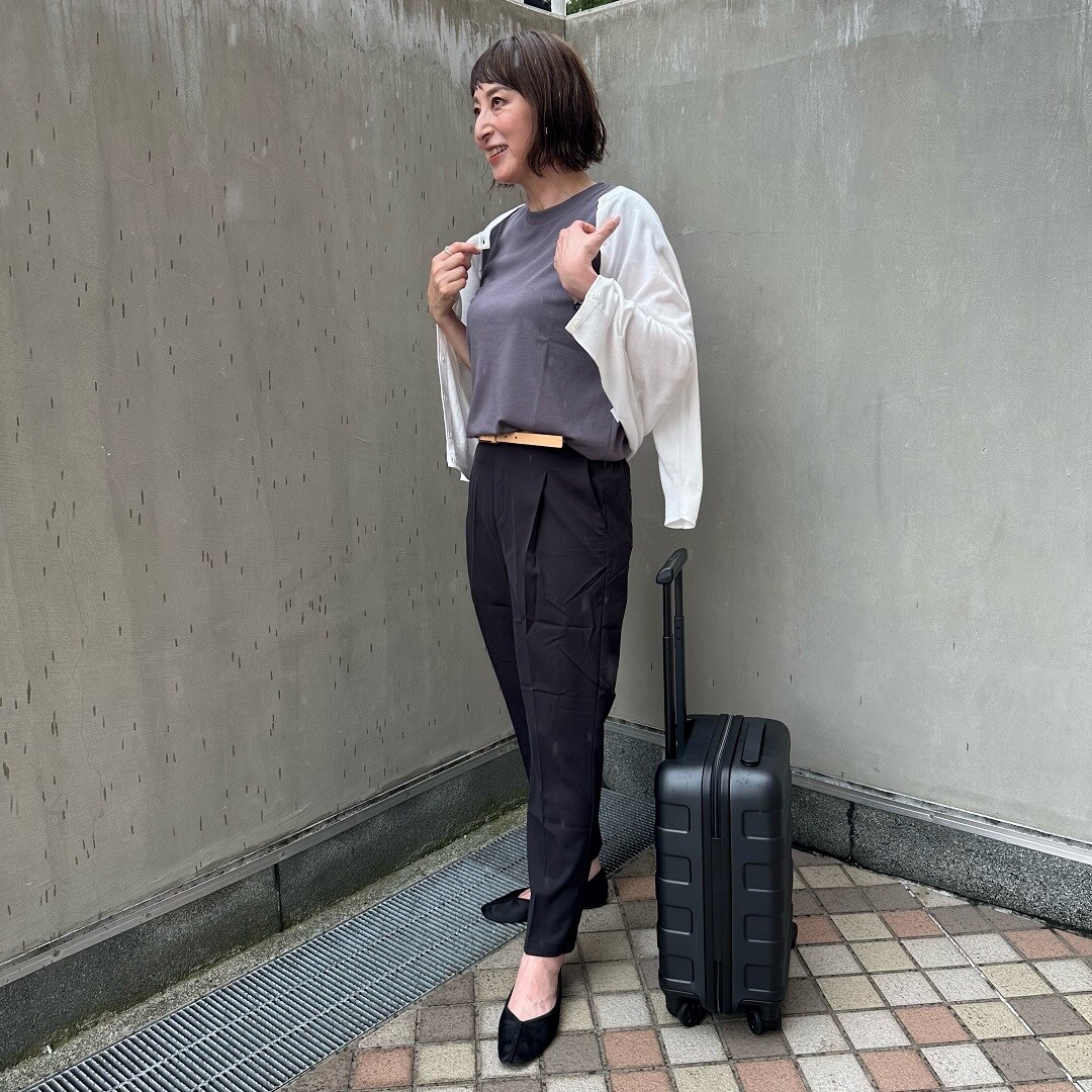 婦人服を着用しているイオンモール札幌発寒スタッフ