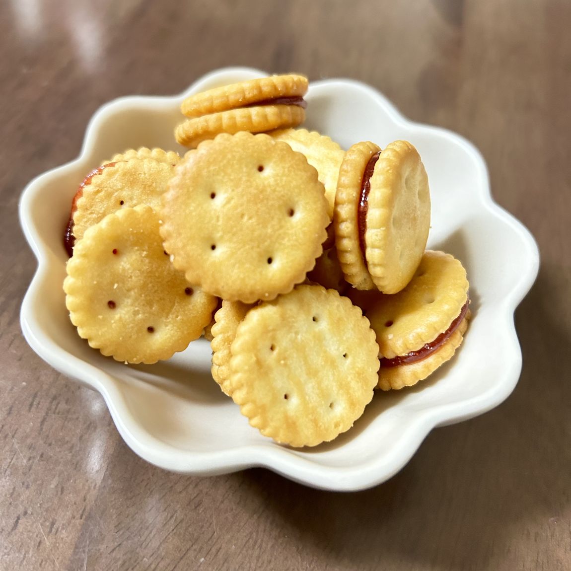 いちごのジャムサンドクッキー