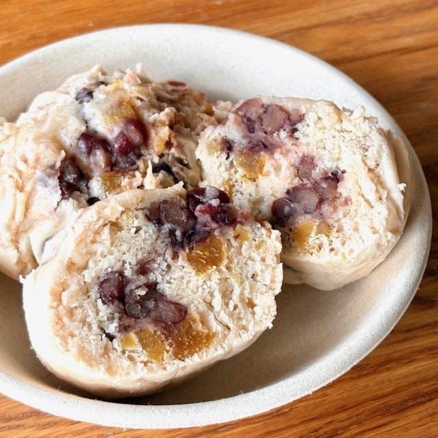 米粉でつくる干しいもと小豆の蒸しパン