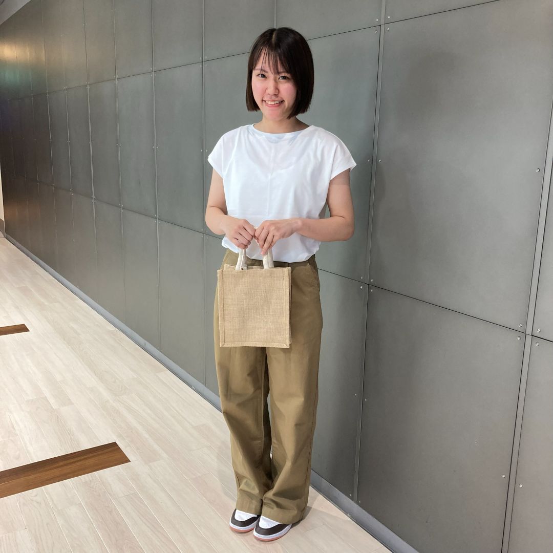045840_260629_02_00.jp
