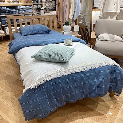 もたれかかれる木製ベッド オーク材突板 セミダブル | 無印良品