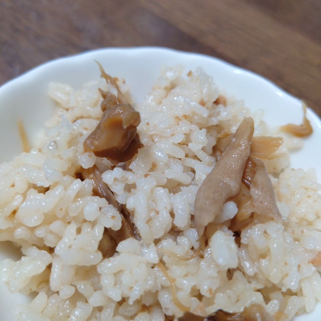 【イオンモール鈴鹿】今日は何を炊きますか｜炊き込みごはんの素　鮭ハラスと舞茸のごはん