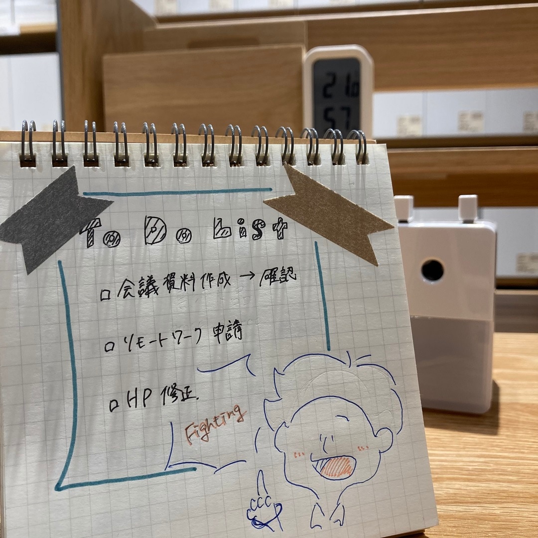 【イオンモール鈴鹿】お好きな場所に立てて置ける｜卓上用メモ