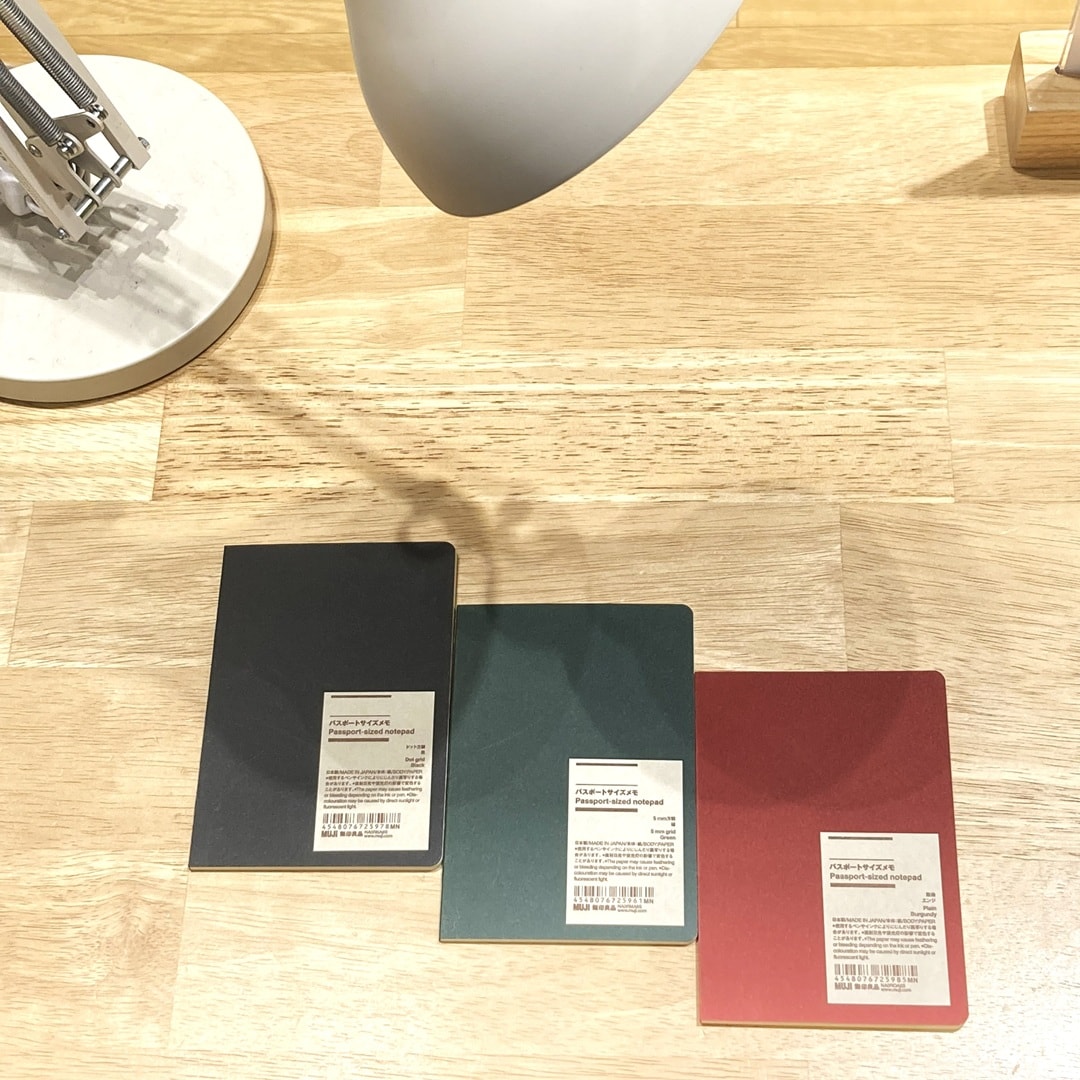 【イオンモール鈴鹿】　パスポートサイズメモ入荷しております
