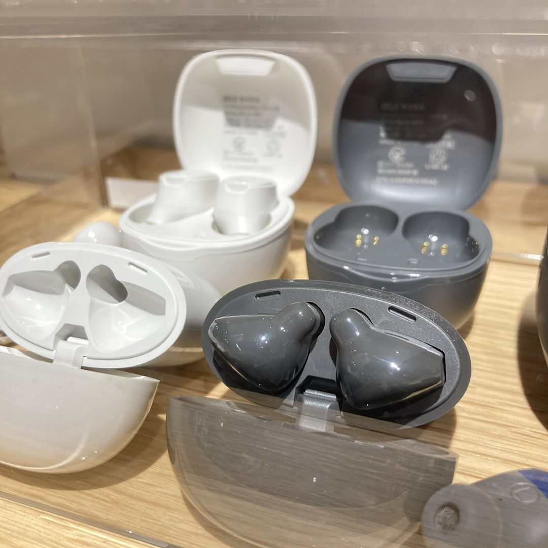 【イオンモール鈴鹿】ワイヤレスイヤホン販売中です