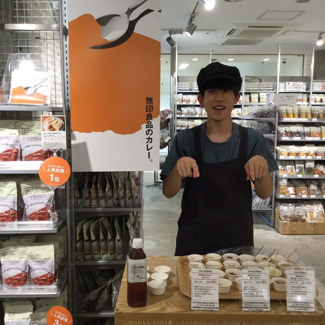 キービジュアル画像：カレーの試食やってます｜売場紹介