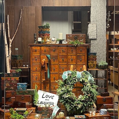 【青山】古家具入荷しました。