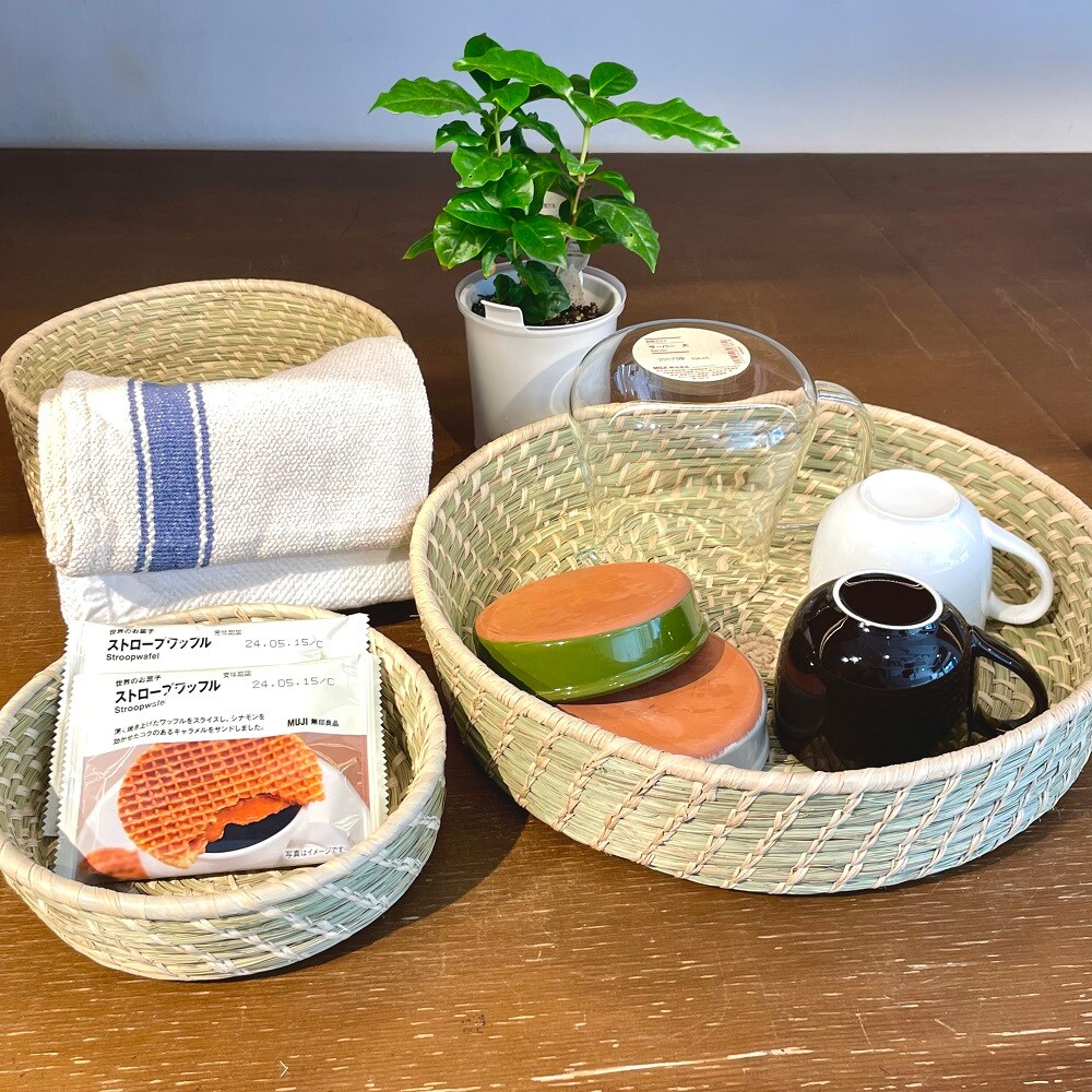 青山】 ものを保護する、やさしいブサカのバスケット｜無印良品