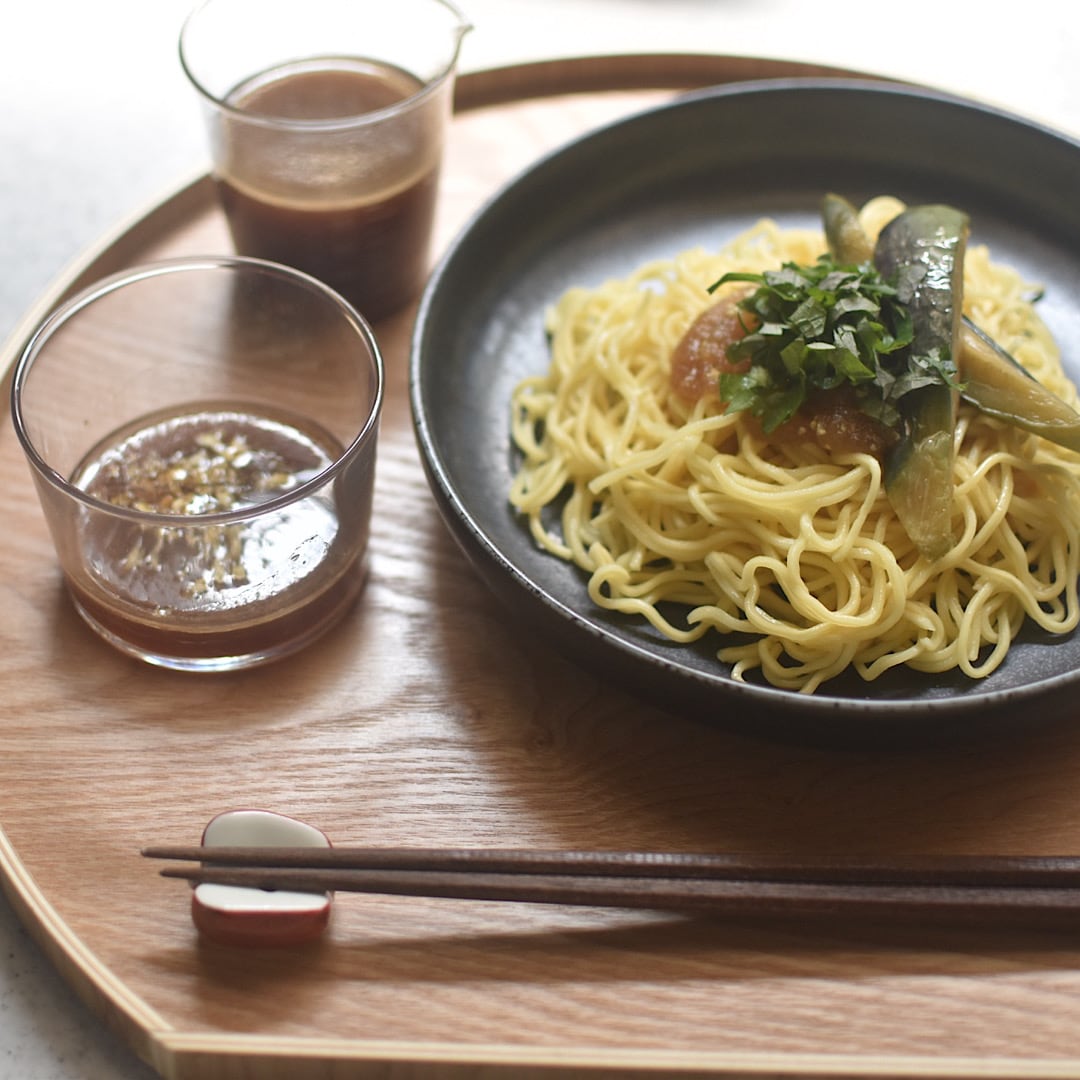 「魚介しょうゆラーメン・柚子おろし」で冷やしラーメン