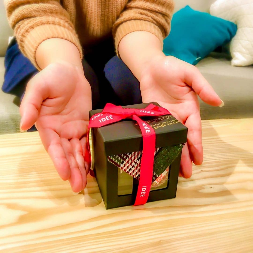 キービジュアル画像：【IDÉE 梅田店】giraffeのネクタイで「メリークリスマス」を伝えよう