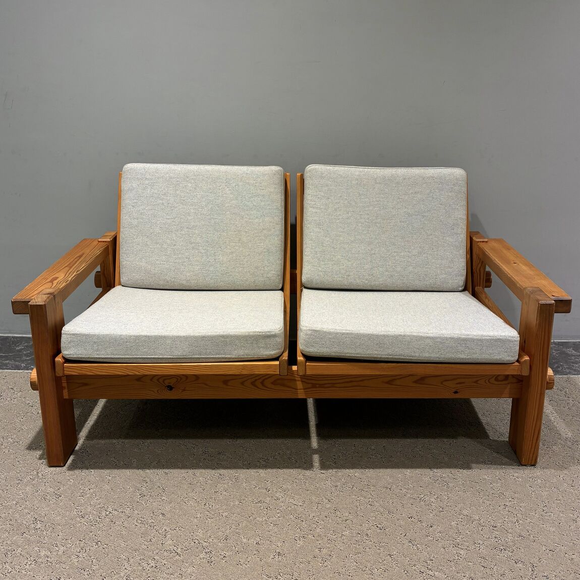 VINTAGE SOFA11