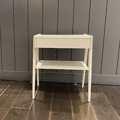 【IDÉE渋谷】Sweden Antique買付の白いサイドテーブル