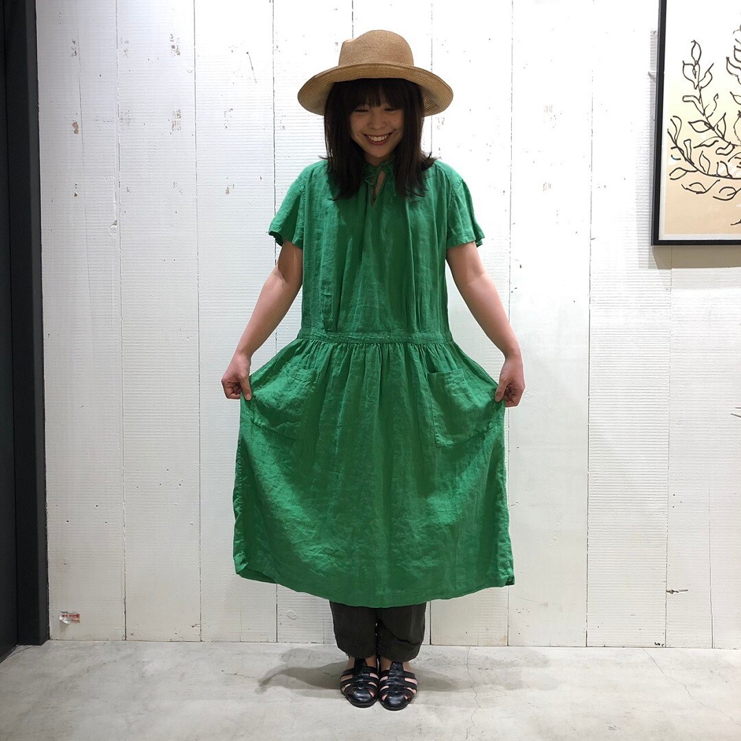 キービジュアル画像：スタッフの愛用品 いろいろの服