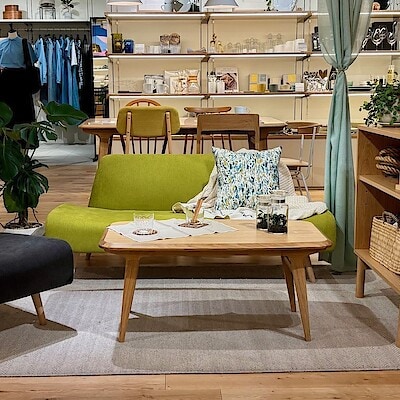 【IDÉE新宿店】AO SOFAで居心地の良い空間に