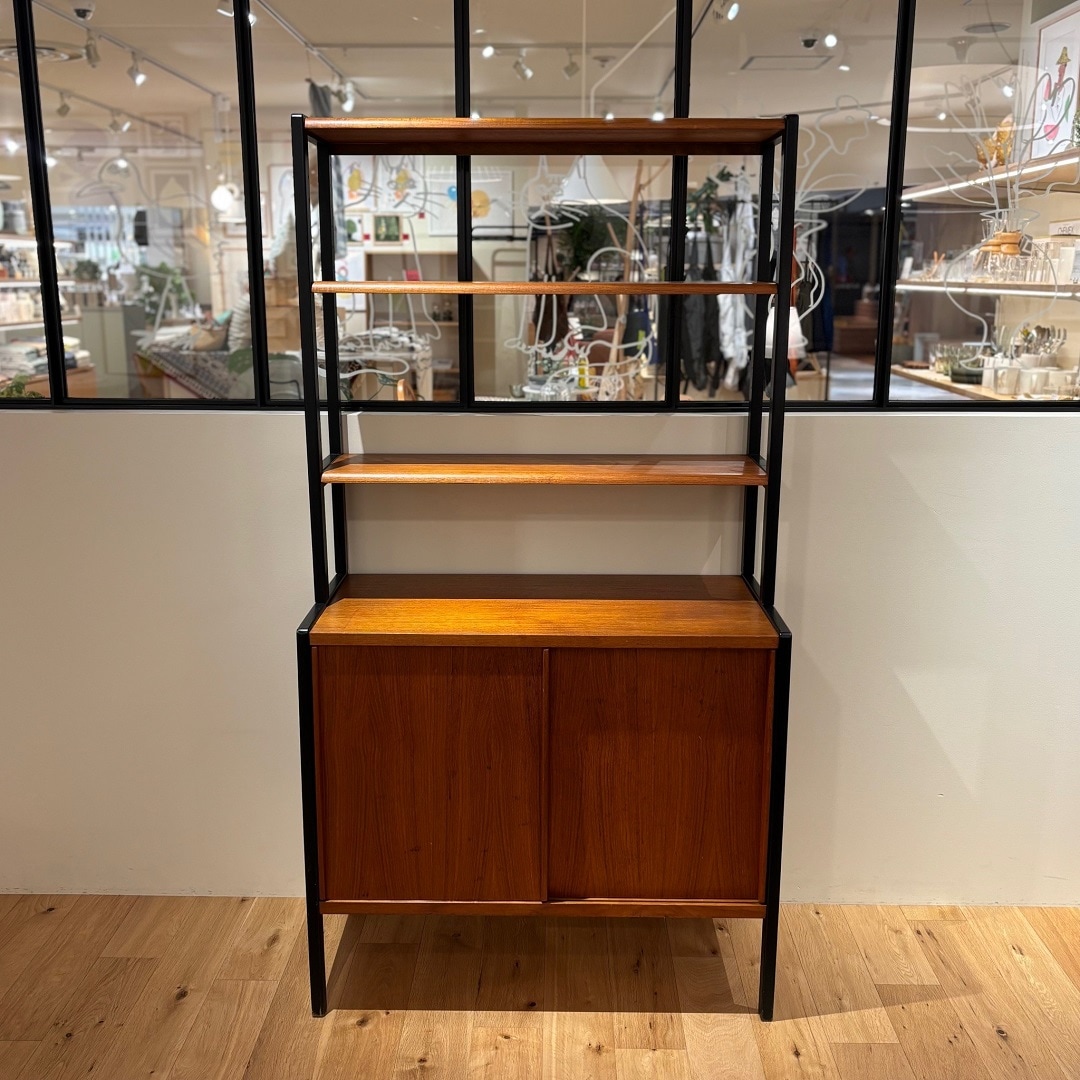 VintageShelf