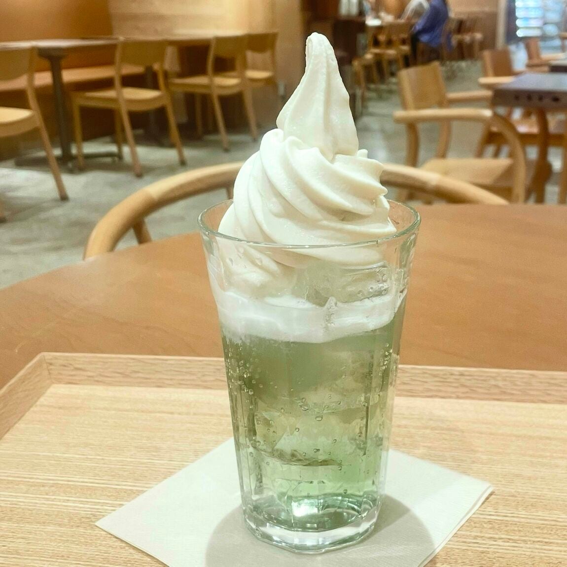 【Café＆MealMUJI近鉄四日市】暑い日にぴったりなメロンクリームソーダ