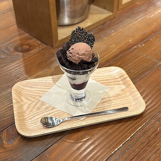 【Cafe&Meal MUJI 新百合丘オーパ】〜ごまとチョコレートアイスのパフェ〜