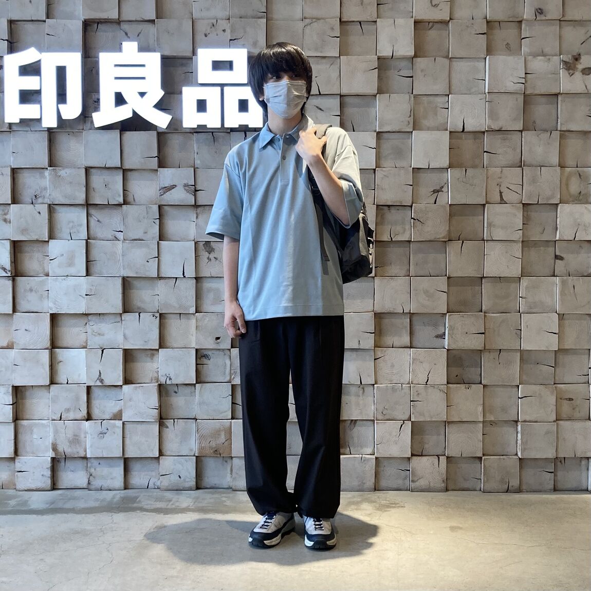 シャツ１