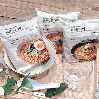 【ヨークタウン塩釜舟入】生麺のようなコシとツヤが味わえる『生麺を熟成乾燥させたラーメン』 