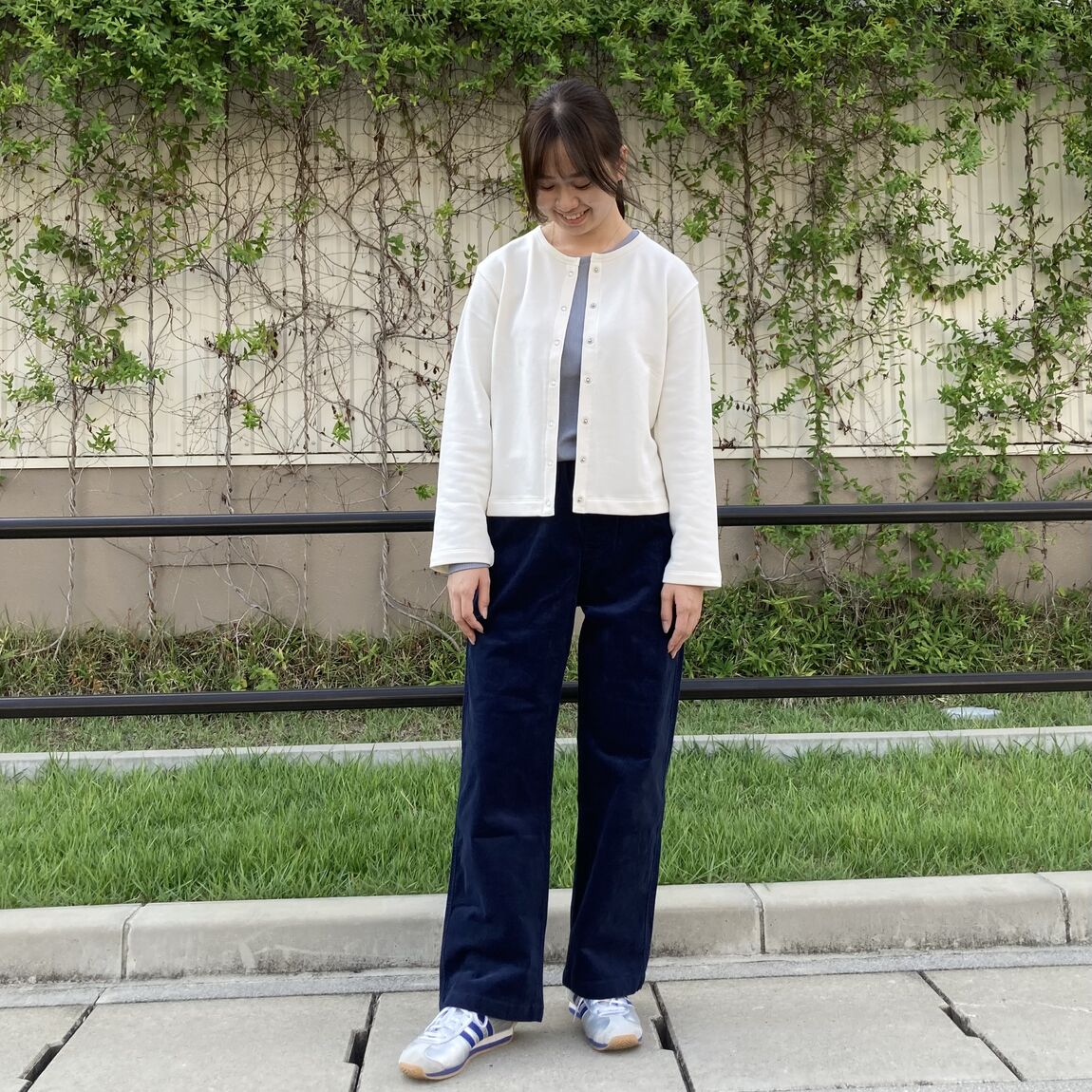 女性スタッフ