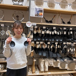 【ルビットパーク南草津】『木柄シリコーンスプーン』