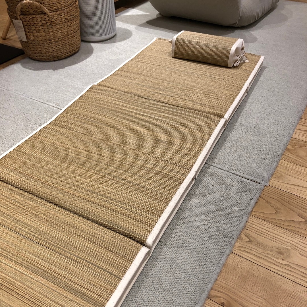 無印良品 い草マット Vタウン芥見】畳でごろごろ！イ草ごろ寝マット！｜ 無印良品