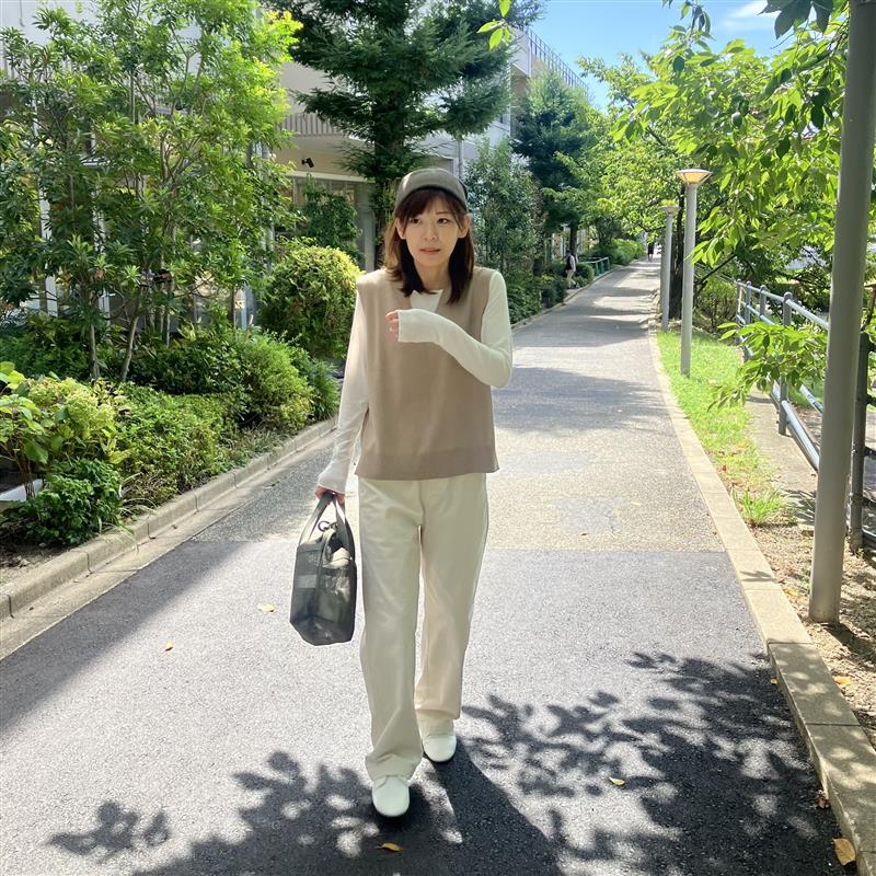 【みのおキューズモール】楽なのにおしゃれ、秋を感じる、ストレッチコーデュロイパンツ