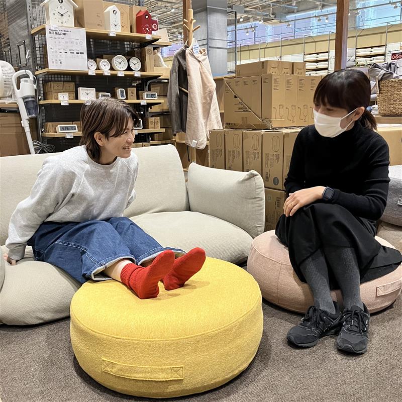 【みのおキューズモール】「空気でできたフロアクッション」