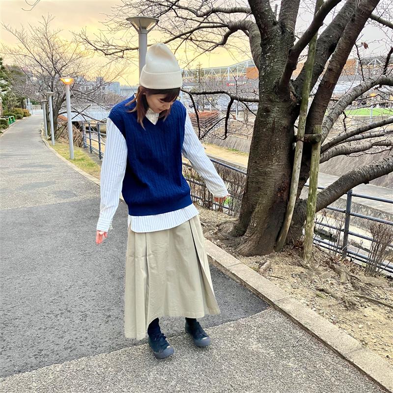 【みのおキューズモール】今から楽しめる春色「ロングシャツ」