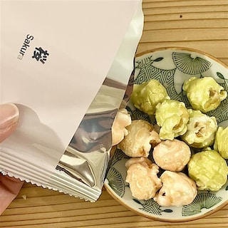 【みのおキューズモール】春を感じる「桜と抹茶のキャンディングポップコーン」