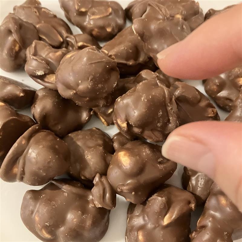 【みのおキューズモール】つい手が止まらないおやつ「ピーナッツチョコ」