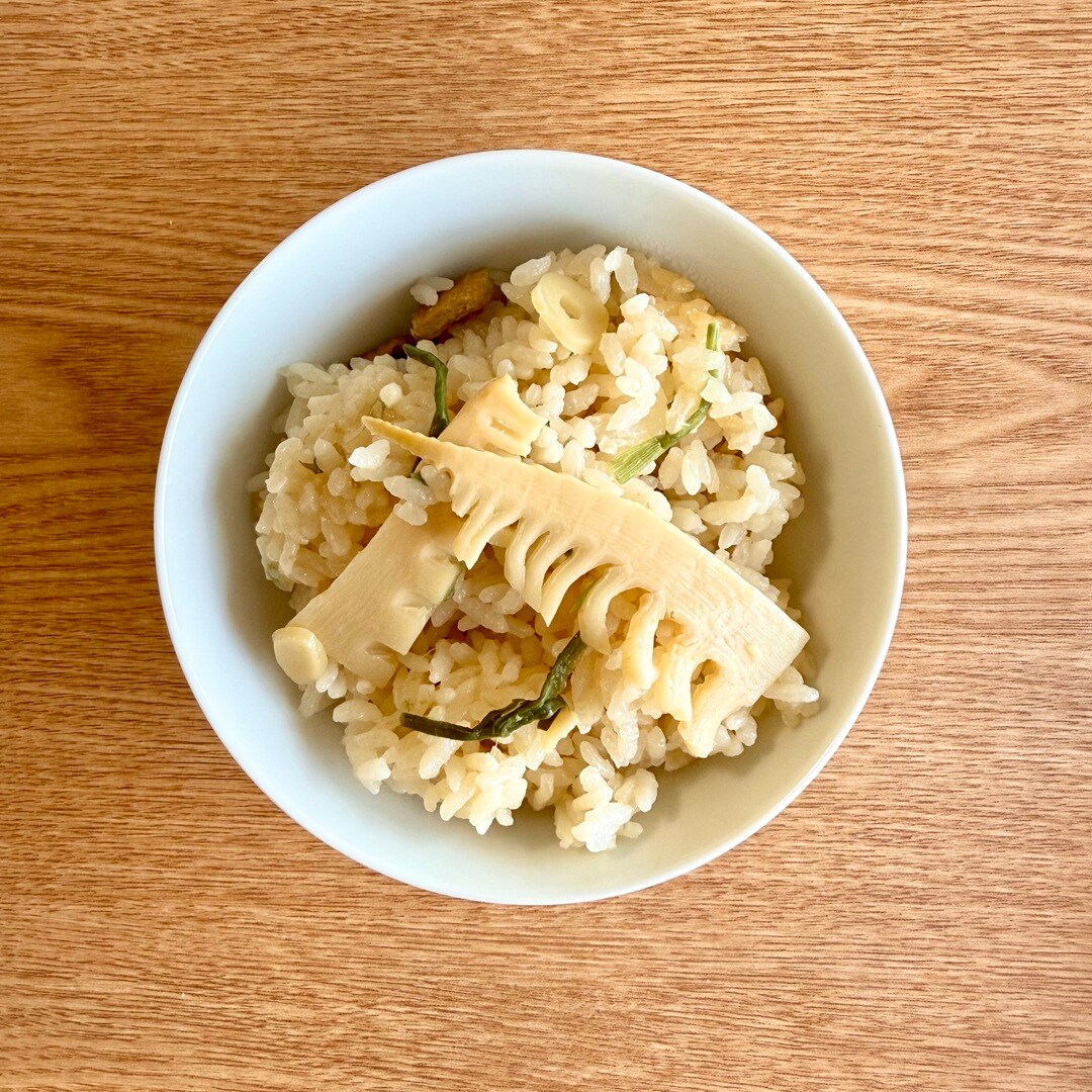 炊き込みご飯の写真