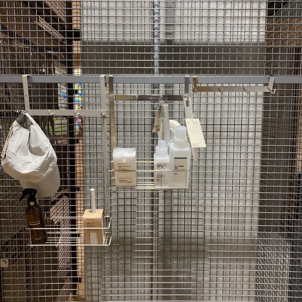 【南千里アネックス】空きスペースを有効活用！ドアにつける収納フック