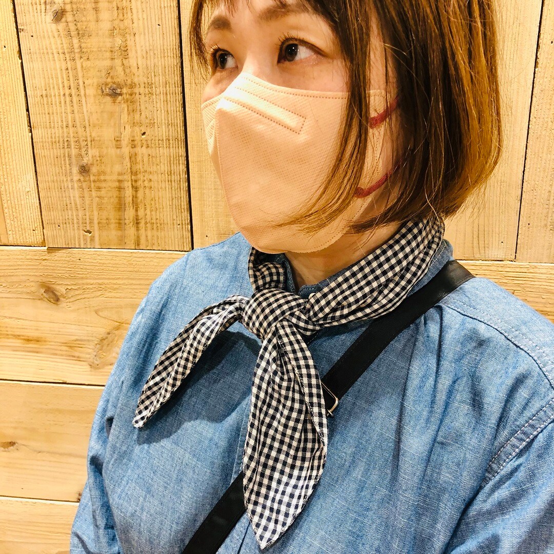 【完売】新品未使用　vakt.スカーフ　MUJI トナリエ南千里アネックス】暑くなる季節におすすめポケット付き