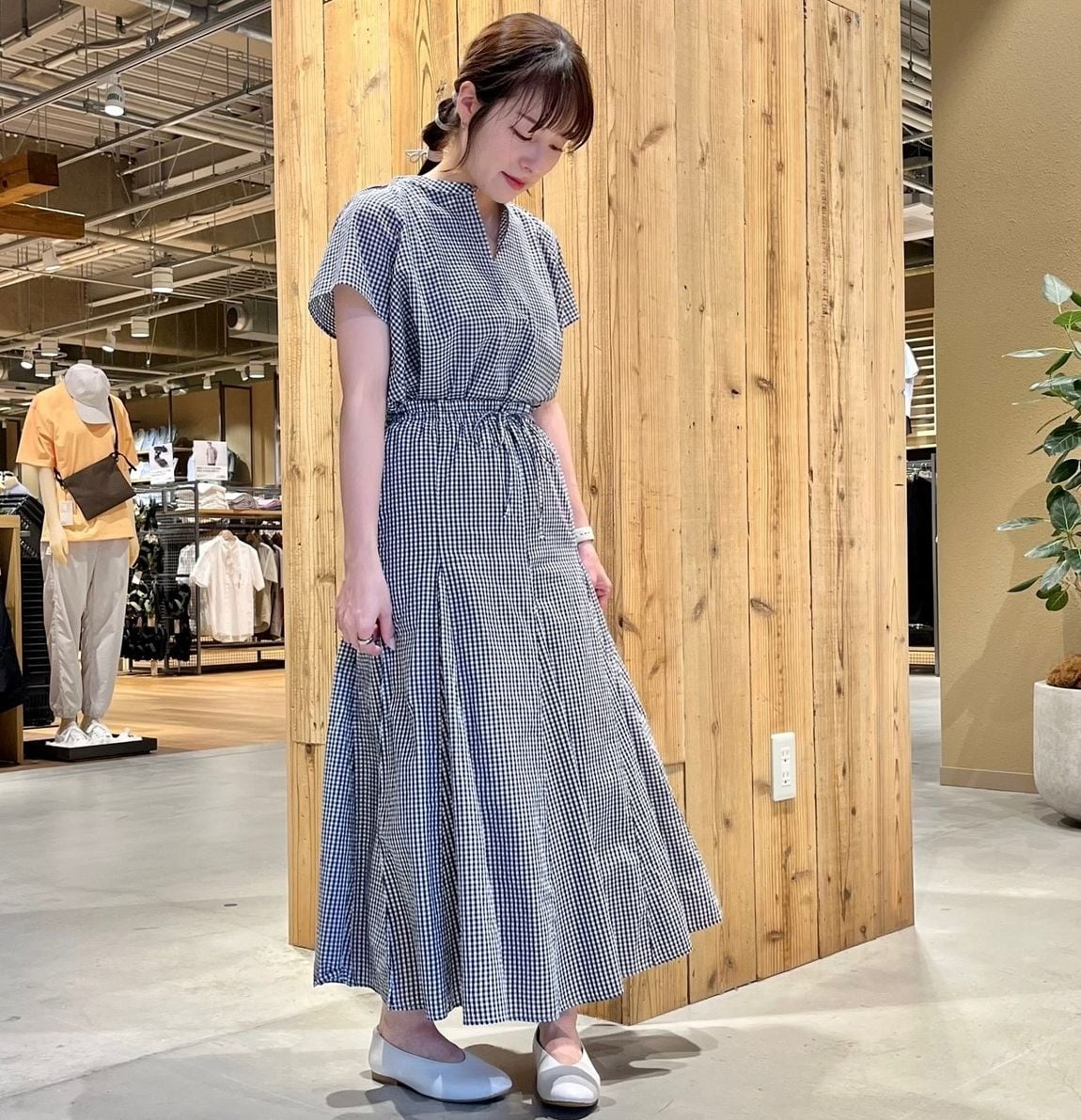 ②