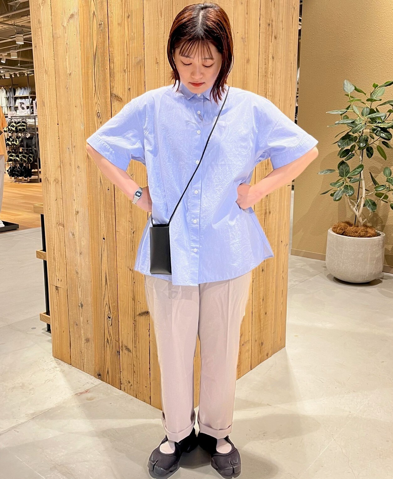 ①