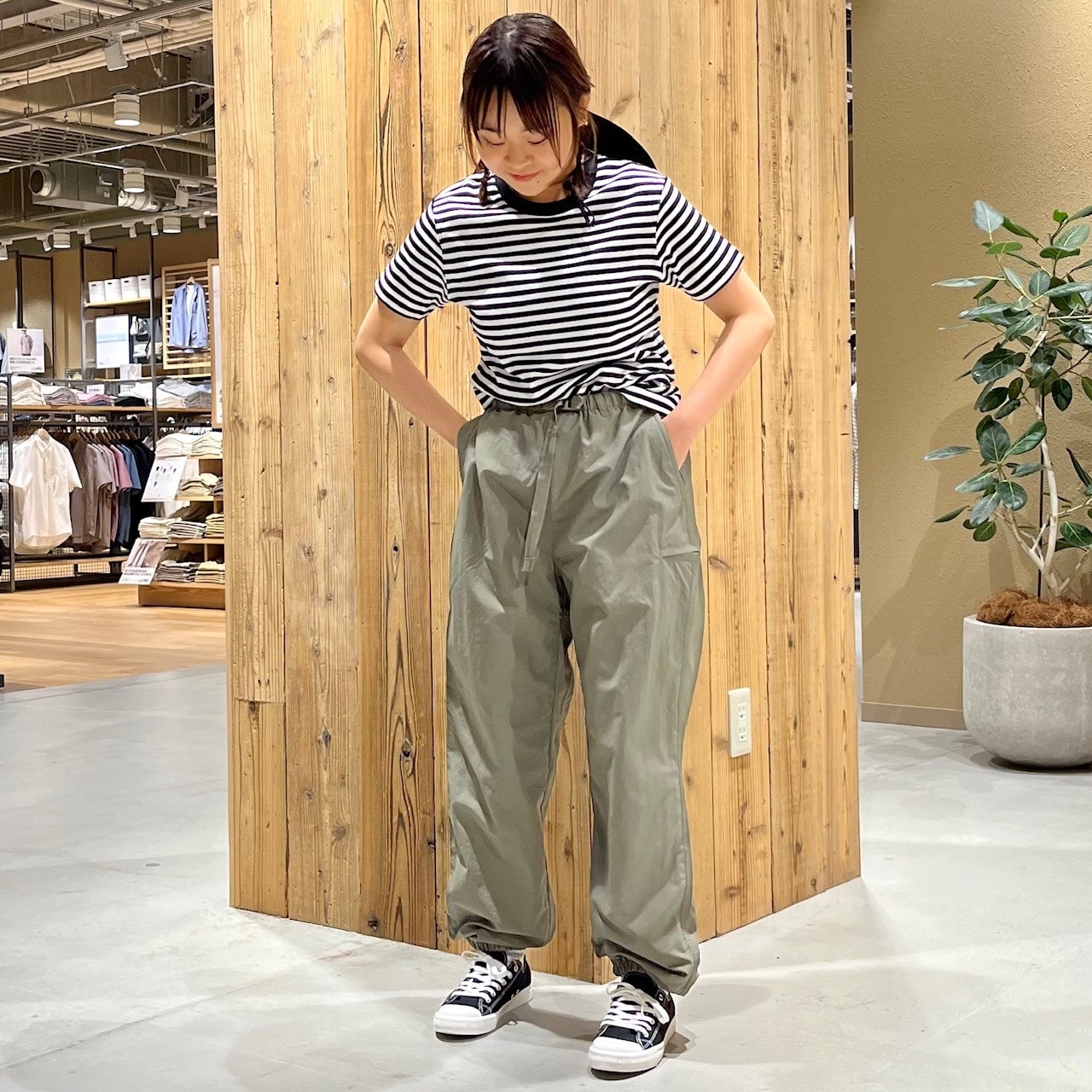 ①