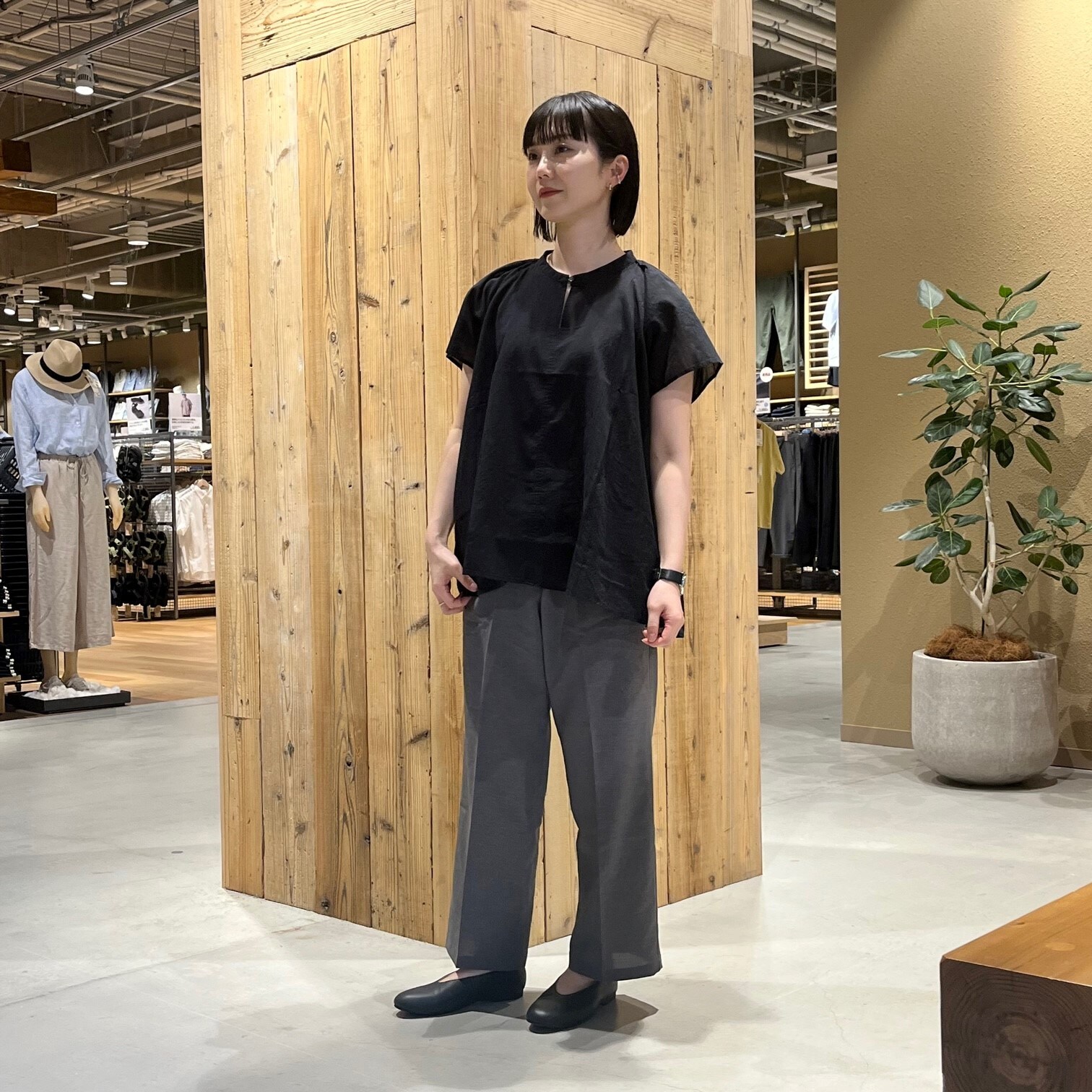 ①
